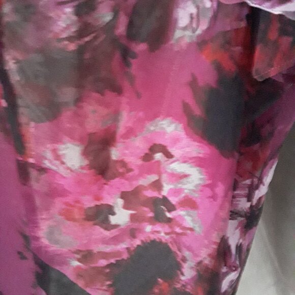 Worthington floral ruffle accent sleeve top size XL - Picture 8 of 9